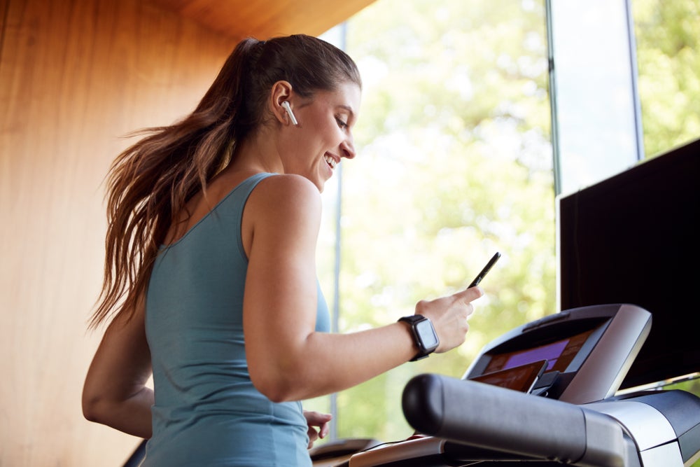 How to run long distance on a treadmill